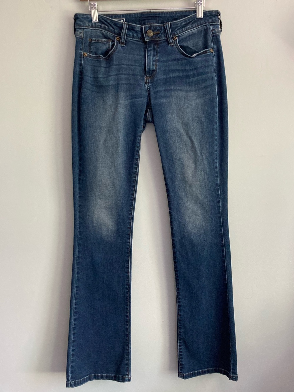 SONOMO Mid-Rise Medium Wash Bootcut Jeans Size 6